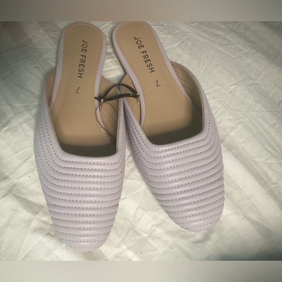 NWOT Women’s Flats - Picture 3 of 5